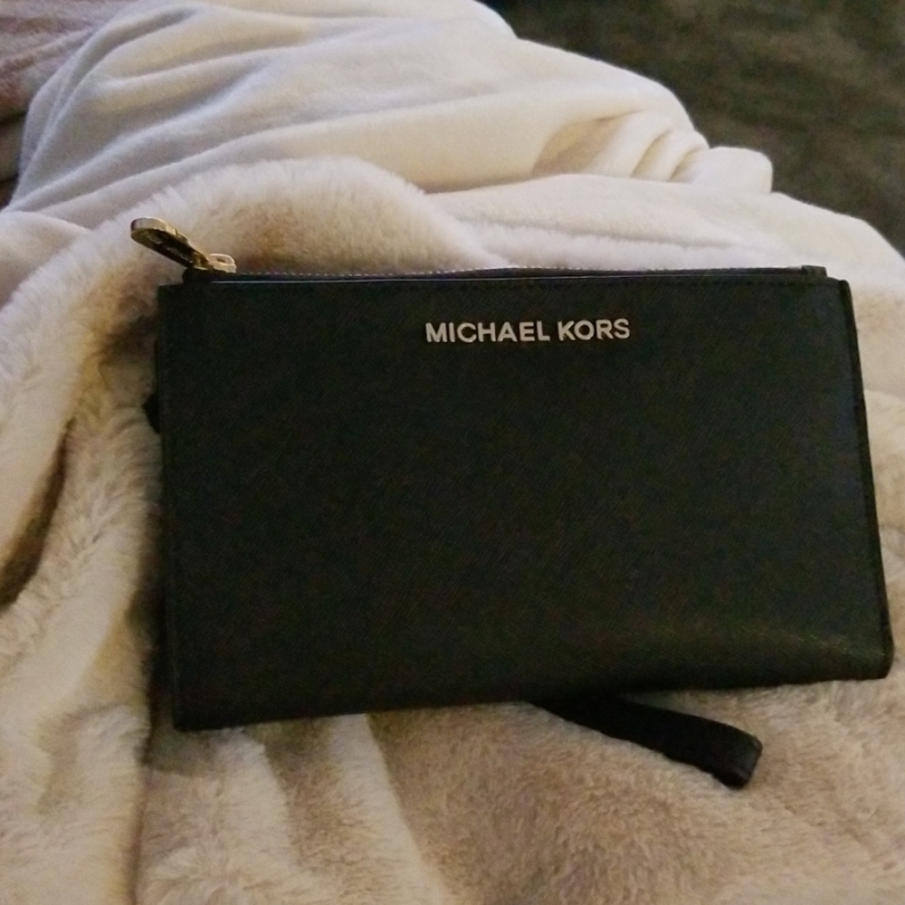 Michael kors jet set travel double zip black leath
